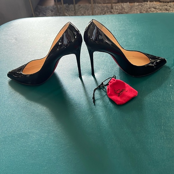 CHRISTIAN LOUBOUTIN HEELS. Never worn - Picture 1 of 5